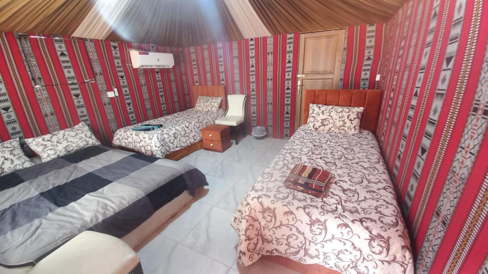 Al Raha Luxury Camp Hotel Wadi Rum Exterior photo